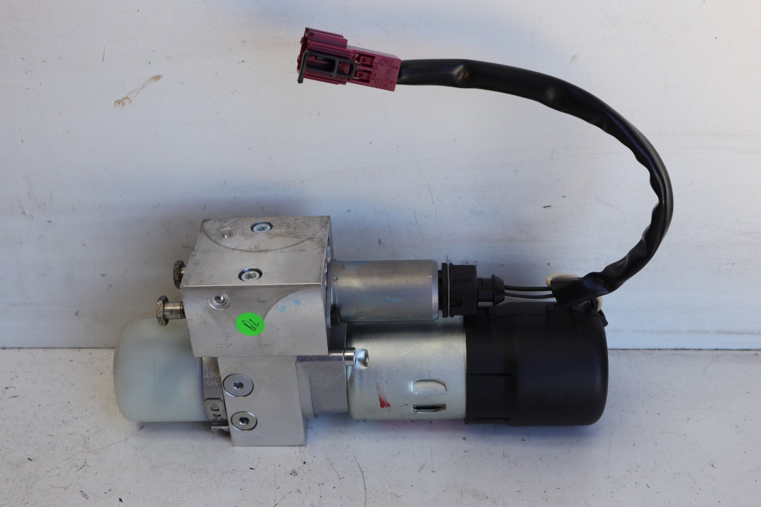 Mercedes Benz ML63 AMG 2008 W164 Tailgate Hydraulic Motor Pump ...